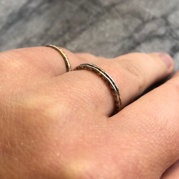 Three hammered sterling silver rings - Picture 3 of 6